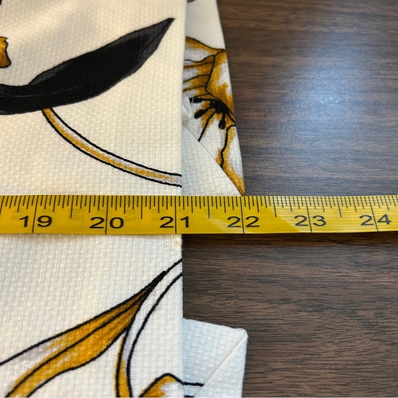 White House Black Market Floral Midi Skirt - White and Gold 4 - Picture 8 of 9